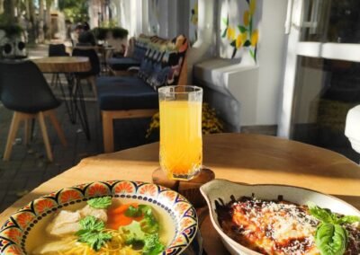 Створення smm-контенту для ресторану deMore